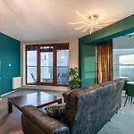 아파트 Sea Towers Panoramic Penthouse *