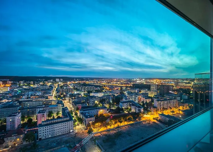 Sea Towers Panoramic Penthouse דירה *