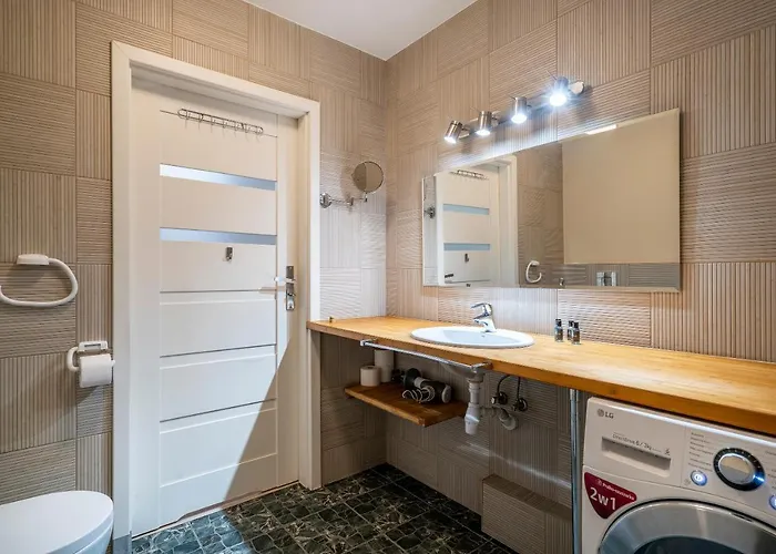 Sea Towers Panoramic Penthouse דירה גדינייה