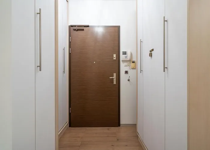 Sea Towers Panoramic Penthouse גדינייה